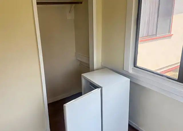 Property at 2545 Dana St Unit 4, Berkeley, CA, 94704, 1 bed, 1 bath, [object Object]