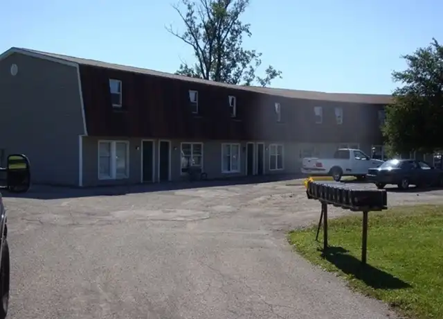 Property at 4924 U.S. 35 Apt 6, Richmond, IN, 47374, 3 beds, 1 bath, [object Object]