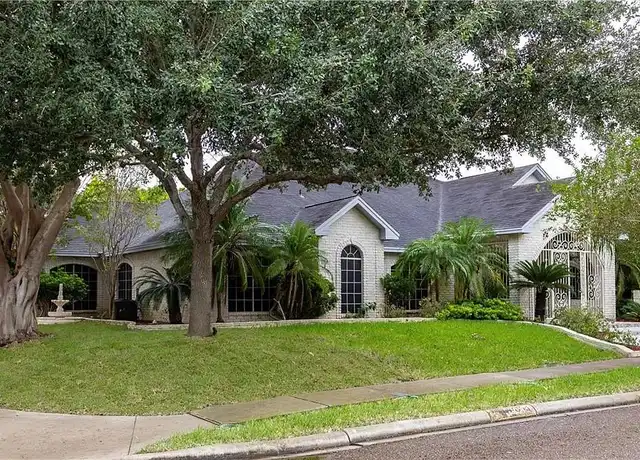 Property at 2901 Santa Fe St, Mission, TX, 78572, 5 beds, 5.5 baths, [object Object]