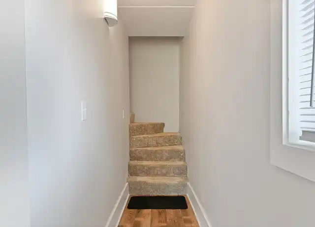 Property at Fox Run Apartments - 145 Walnut Dr, St. Charles, IL, 60174, 1-2 bed, 1-1.5 bath, [object Object]