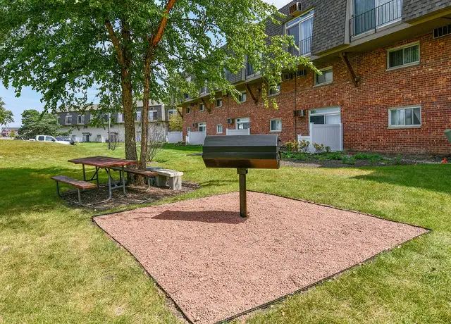 Photo of 145 Walnut Dr, St. Charles, IL 60174