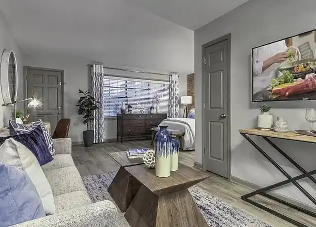 Property at Selwyn Flats Apartments - 100 Matador Ln, Charlotte, NC, 28209, 0-1 beds, 1 bath, [object Object]