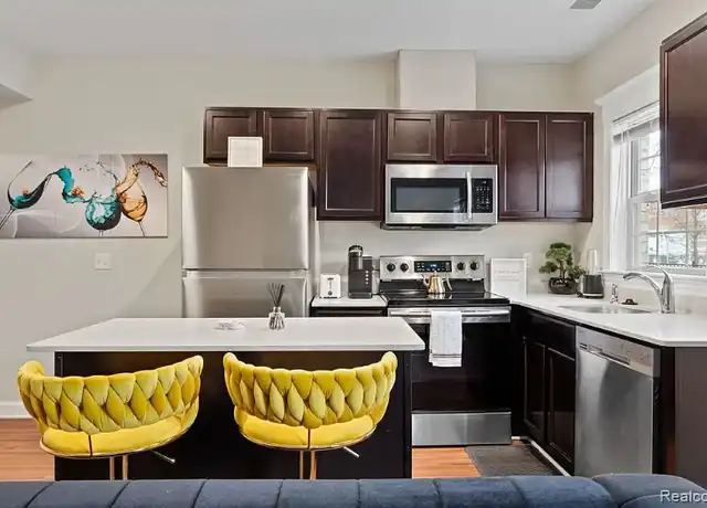 Property at 676 E Ferry St Unit 2, Detroit, MI, 48202, 1 bed, 1.5 baths, [object Object]
