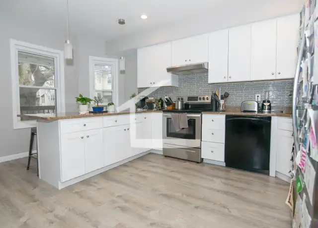 Property at 39 Long Ave, Allston, MA, 02134, 5 beds, 2 baths, [object Object]