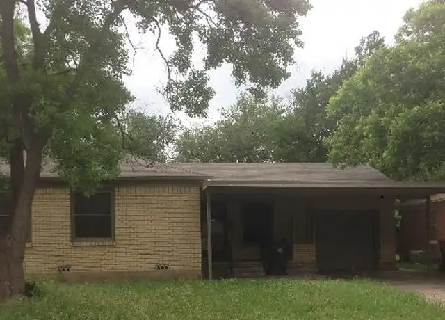 Property at 2324 Glendale Dr, Waco, TX, 76710, 3 beds, 2 baths, [object Object]