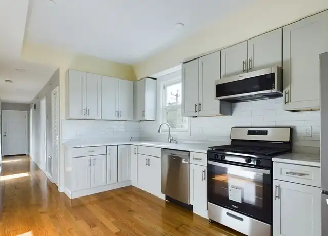 Property at 41 Calumet St Unit 2, Boston, MA, 02120, 4 beds, 2 baths, [object Object]