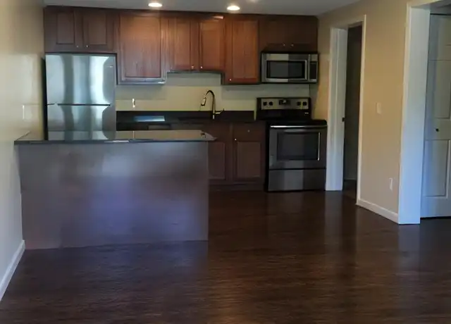Property at 110 Waterbury Ct Unit 309, Westland, MI, 48186, 1 bed, 1 bath, [object Object]