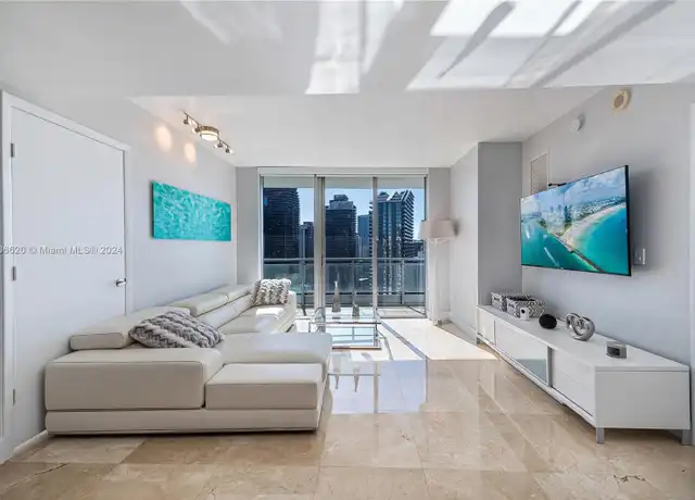 Property at 92 SW 3rd St #3802, Miami, FL, 33130, 2 beds, 2 baths, [object Object]