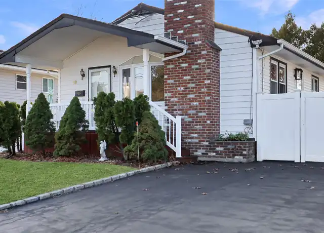 Property at 18 W 22nd St, Deer Park, NY, 11729, 3 beds, 1 bath, [object Object]