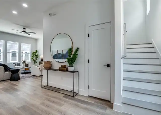 Property at 631 N Tyler St Unit 302, Dallas, TX, 75208, 2 beds, 2.5 baths, [object Object]