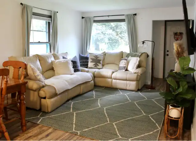 Property at 1827 Flandrau St, Saint Paul, MN, 55109, 2 beds, 1 bath, [object Object]