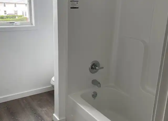 Property at 4822 Kutztown Rd Unit 7, Temple, PA, 19560, 2 beds, 1 bath, [object Object]