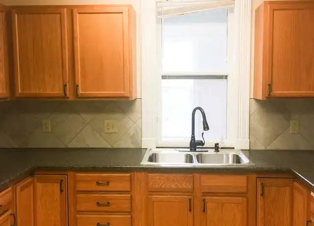 Property at 100 North Winooski Ave - 100 N Winooski Ave, Burlington, VT, 05401, 4 beds, 1 bath, [object Object]