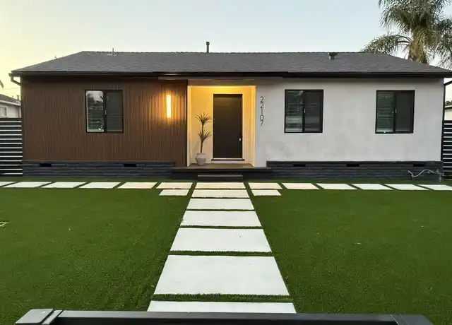 Property at 22107 Victory Blvd, Woodland Hills, CA, 91303, 3 beds, 2 baths, [object Object]