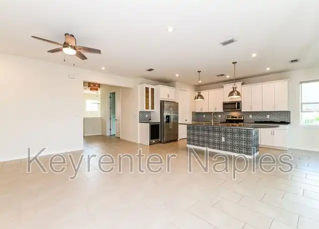 Property at 4721 Arboretum CIR Unit 201, Naples, FL, 34112, 2 beds, 2 baths, [object Object]