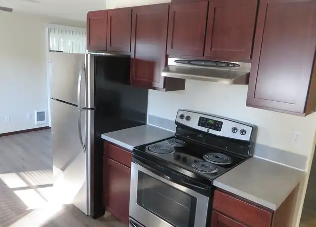 Property at Parkview Apartments - 1126 W Casino Rd, Everett, WA, 98204, 2 beds, 2 baths, [object Object]