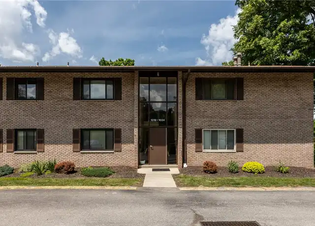 Property at 1019 Sanlin Dr, Coraopolis, PA, 15108, 1 bed, 1 bath, [object Object]