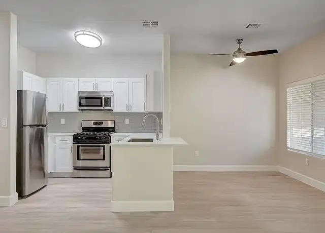 Property at Red Rock Villas - 451 Crestdale Ln, Las Vegas, NV, 89144, 2-3 beds, 2 baths, [object Object]