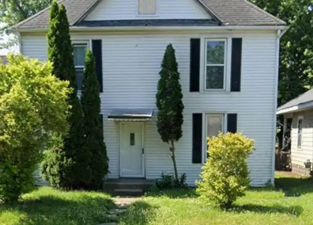 Property at 1021 8th Ave, Terre Haute, IN, 47804, 2 beds, 2 baths, [object Object]