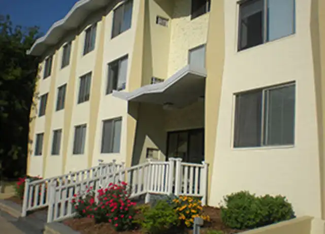 Property at 1601 N Farwell Ave Unit 319, Milwaukee, WI, 53202, 1 bed, 1 bath, [object Object]