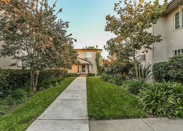 Photo of 139 N Holliston Ave, Pasadena, CA 91106