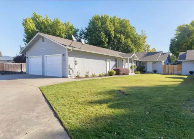 Property at 2927 Galaxy Way, Grants Pass, OR, 97527, 2 beds, 1 bath, [object Object]