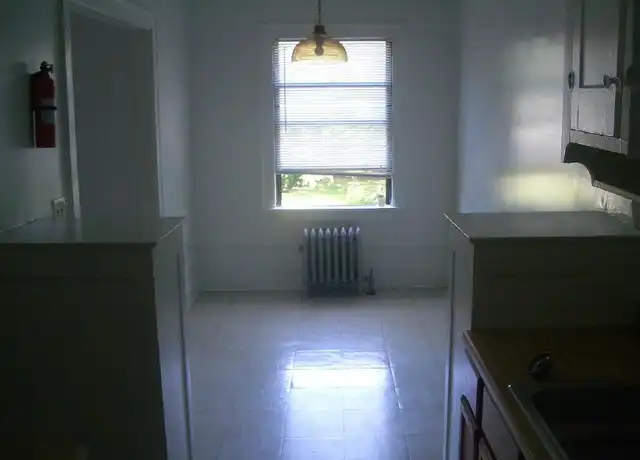 Property at 392 E 147th St Unit 03, Cleveland, OH, 44110, 1 bed, 1 bath, [object Object]