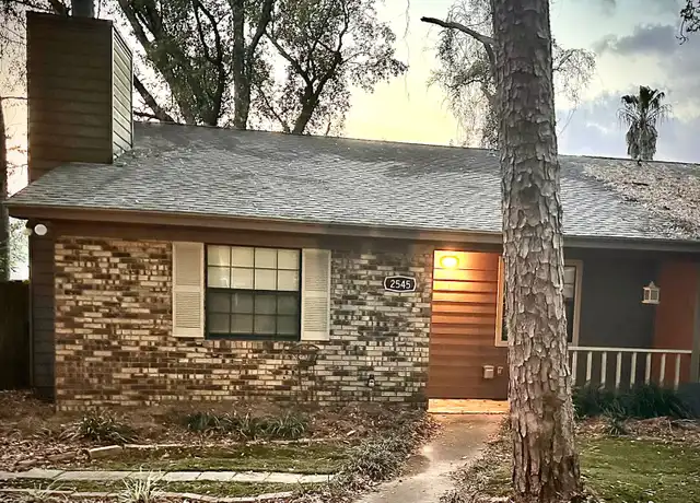 Property at 2545 Panther Creek Rd, Tallahassee, FL, 32308, 2 beds, 1.5 baths, [object Object]