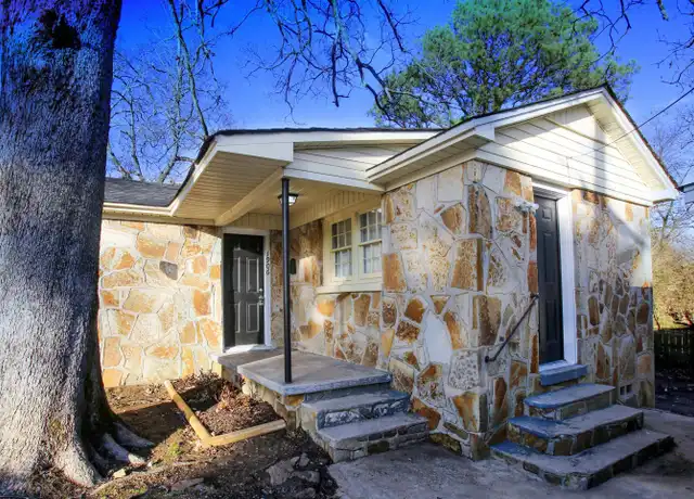 Property at 1906 Flora St, North Little Rock, AR, 72114, 1 bed, 1 bath, [object Object]