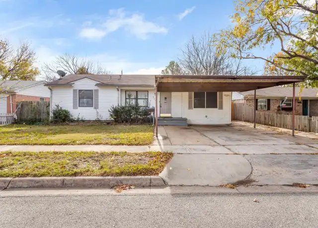 Property at 814 E Centennial St, Sherman, TX, 75090, 3 beds, 1.5 baths, [object Object]