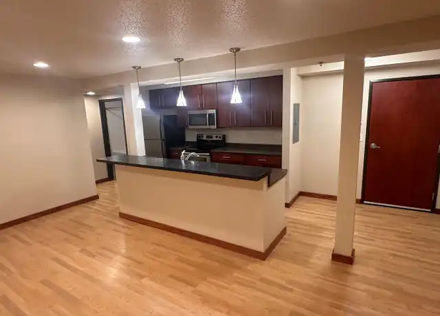 Property at 107 Roberts St N Unit 401, Fargo, ND, 58102, 1 bed, 1 bath, [object Object]