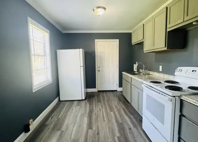 Property at 501 Knox Ave, Orange, TX, 77630, 2 beds, 1 bath, [object Object]