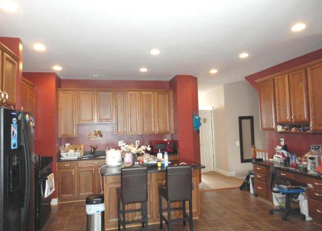 Photo of 6866 Witton Cir, Gainesville, VA 20155