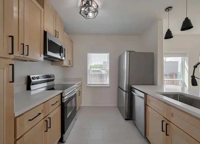 Property at 5922 Fairdale Ln Unit A, Houston, TX, 77057, 2 beds, 2 baths, [object Object]