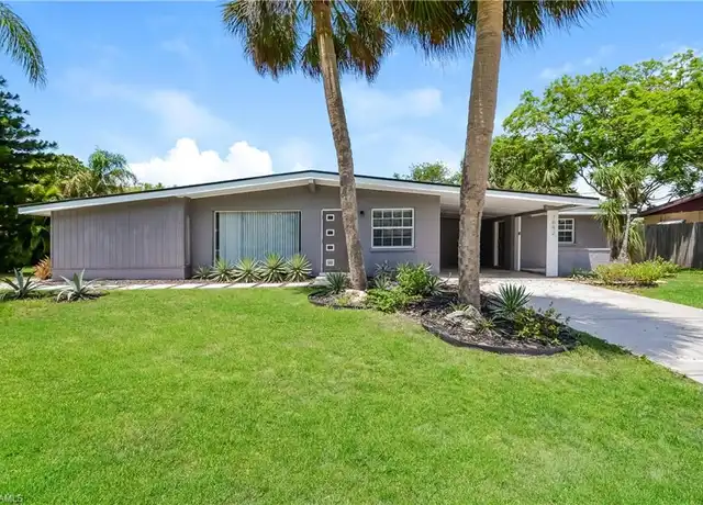 Property at 1642 Banyan Dr, Venice, FL, 34293, 4 beds, 2 baths, [object Object]