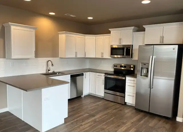 Property at 2539 NE Studio Rd Unit 5, Bend, OR, 97701, 3 beds, 2.5 baths, [object Object]