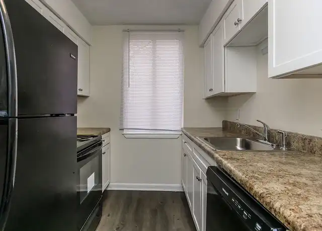 Property at Villas de las Colinas 4 - 2615 Oak Shadow Ln NE, Atlanta, GA, 30345, 1-2 bed, 1-2 bath, [object Object]