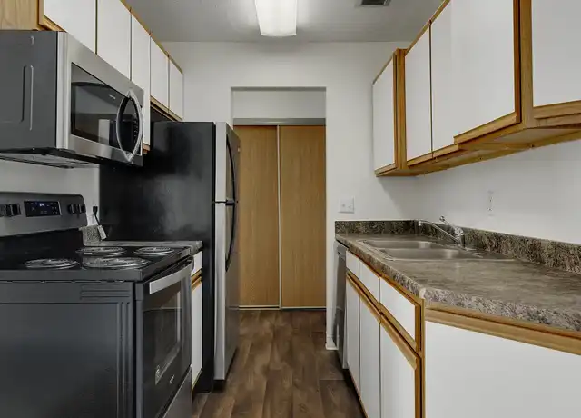 Property at Regency Park - 2240 Skillman Ave E, North St Paul, MN, 55109, 2 beds, 1 bath, [object Object]