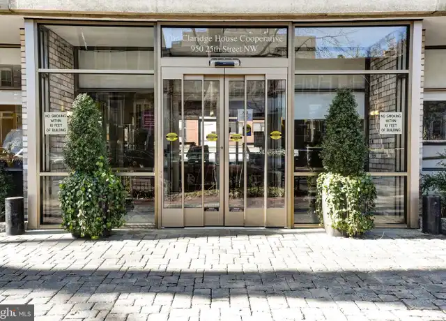 Property at 940 25th St NW Unit 815-S, Washington, DC, 20037, 2 beds, 1 bath, [object Object]