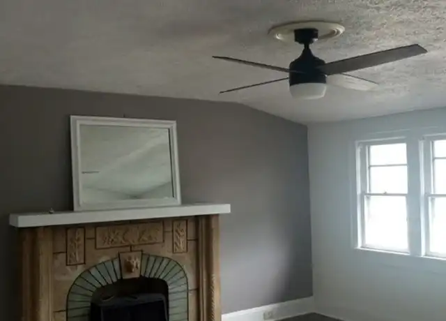 Property at 2029 Spring Rd, Cleveland, OH, 44109, 2 beds, 1 bath, [object Object]