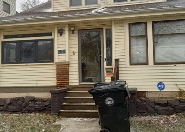 Property at 2029 Spring Rd, Cleveland, OH, 44109, 2 beds, 1 bath, [object Object]