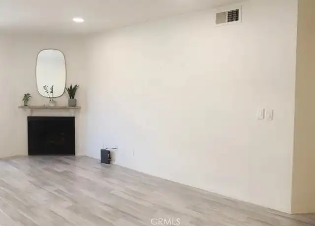 Property at 7320 Hawthorn Ave, Los Angeles, CA, 90046, 1 bed, 1 bath, [object Object]