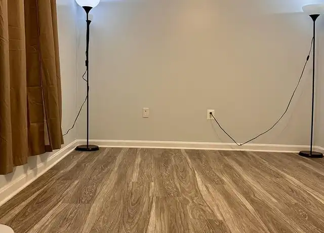 Property at 43061 Candlewick Sq, Leesburg, VA, 20176, 1 bed, 1.5 baths, [object Object]