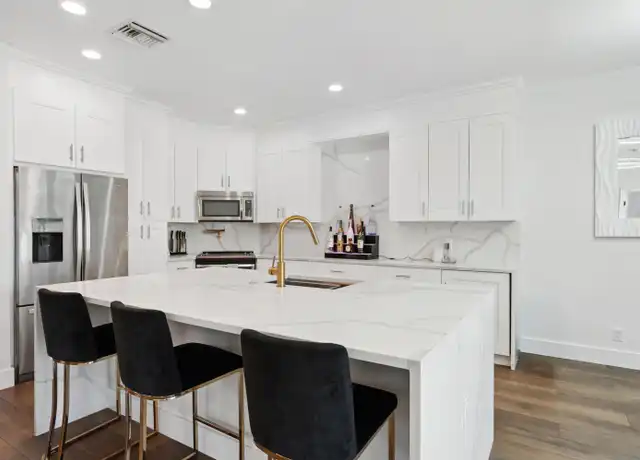 Property at 7110 NW Turtle Walk, Boca Raton, FL, 33487, 3 beds, 2 baths, [object Object]