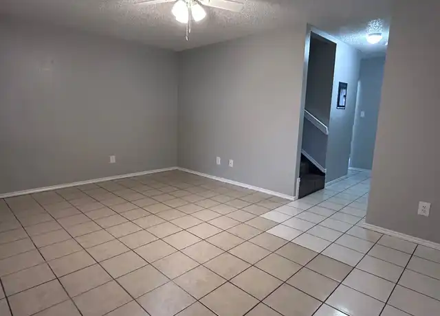 Property at 2202 Elisa Ln Unit 2202-07, Edinburg, TX, 78541, 2 beds, 2.5 baths, [object Object]
