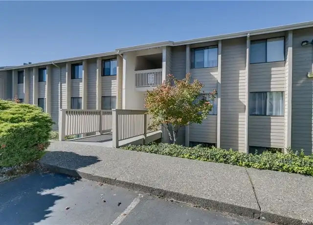 Property at 1319 S Puget Dr Unit D18, Renton, WA, 98055, 2 beds, 1.5 baths, [object Object]
