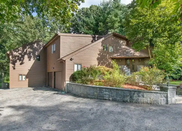 Property at 585 Webbs Hill Rd, Stamford, CT, 06903, 3 beds, 3.5 baths, [object Object]