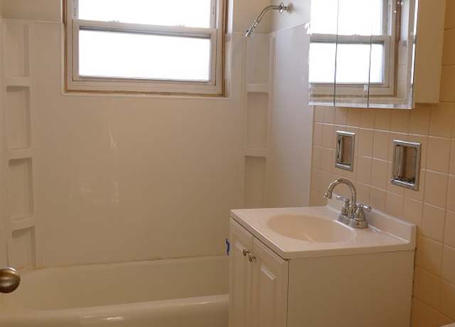 Photo of 2650 N Harlem Ave Unit GW, Elmwood Park, IL 60707