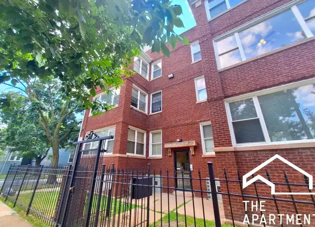 Property at 5606 W Thomas St, Chicago, IL, 60651, 2 beds, 1 bath, [object Object]