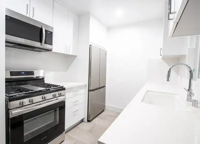 Property at 1046 N Sierra Bonita Ave, West Hollywood, CA, 90046, 1 bed, 1 bath, [object Object]